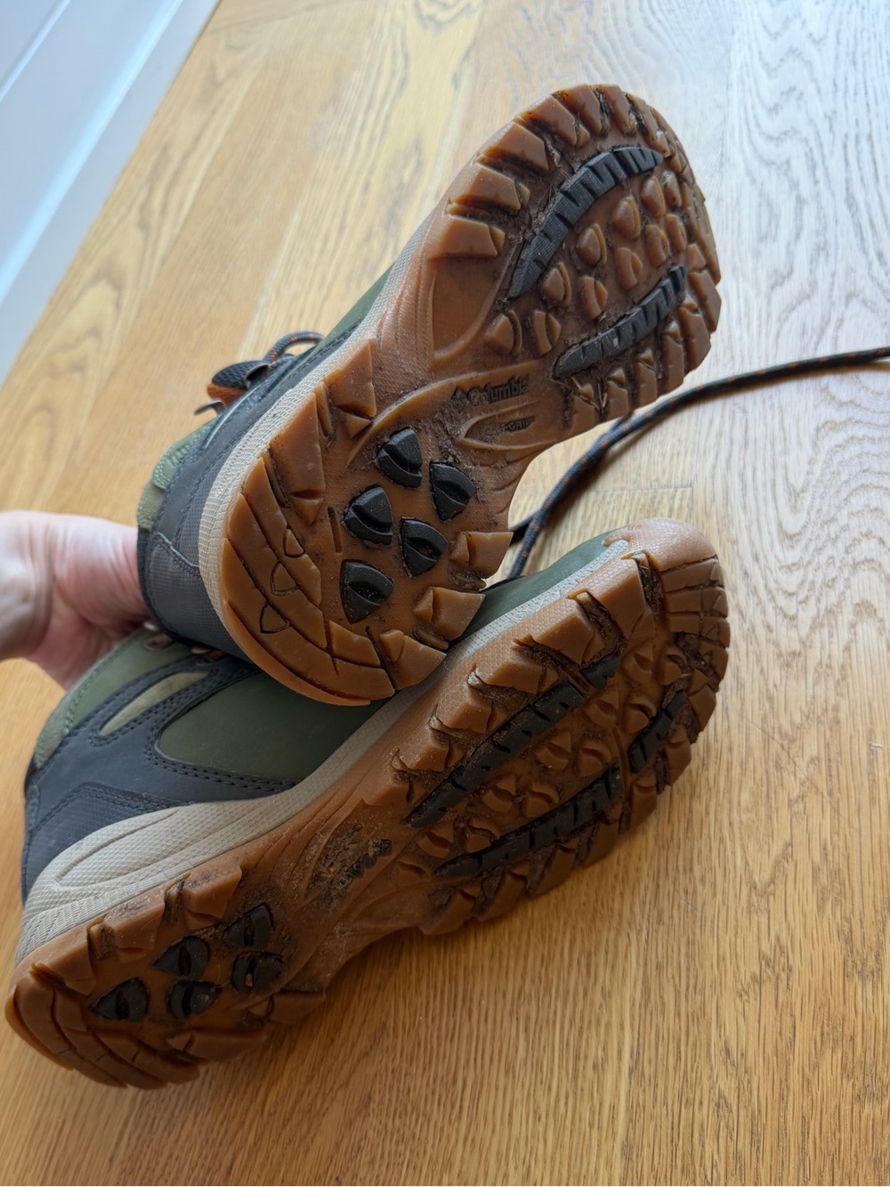 Columbia Newton Ridge hiking boots - Picture 5 of 6